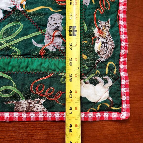 Christmas Cats Handmade Lap or Child Size Quilt Green Red Checkered 41" x 35" - Picture 7 of 8